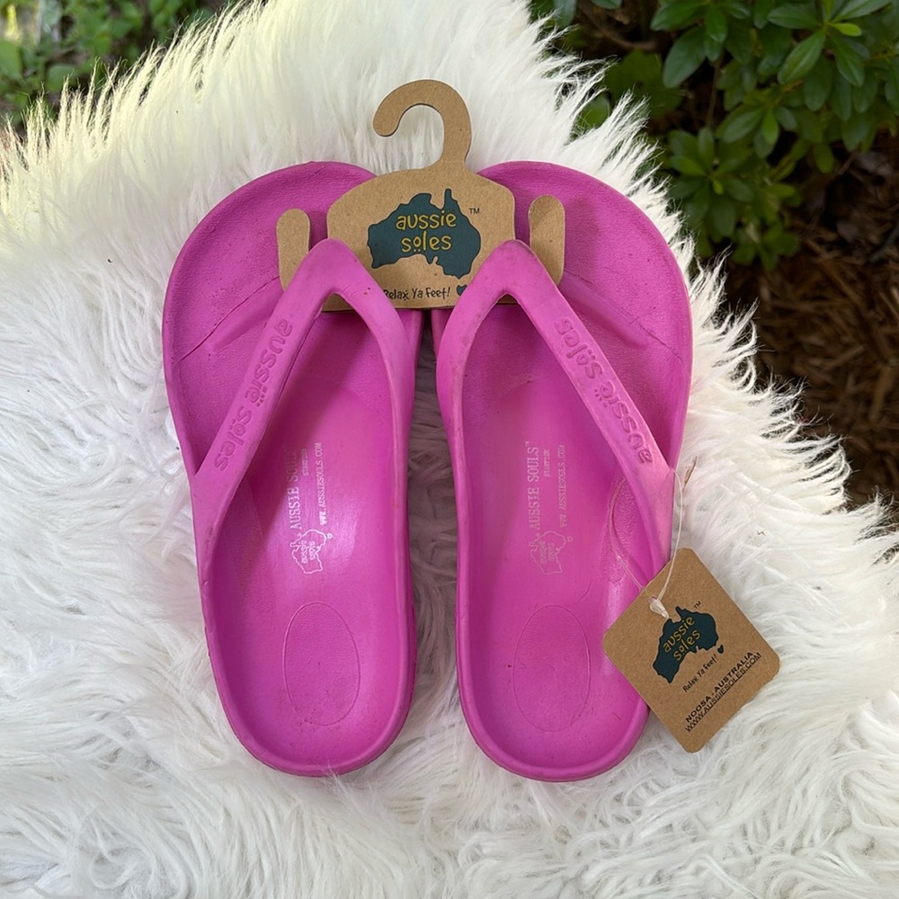 Aussie Soles Pink Starfish Flip Flops